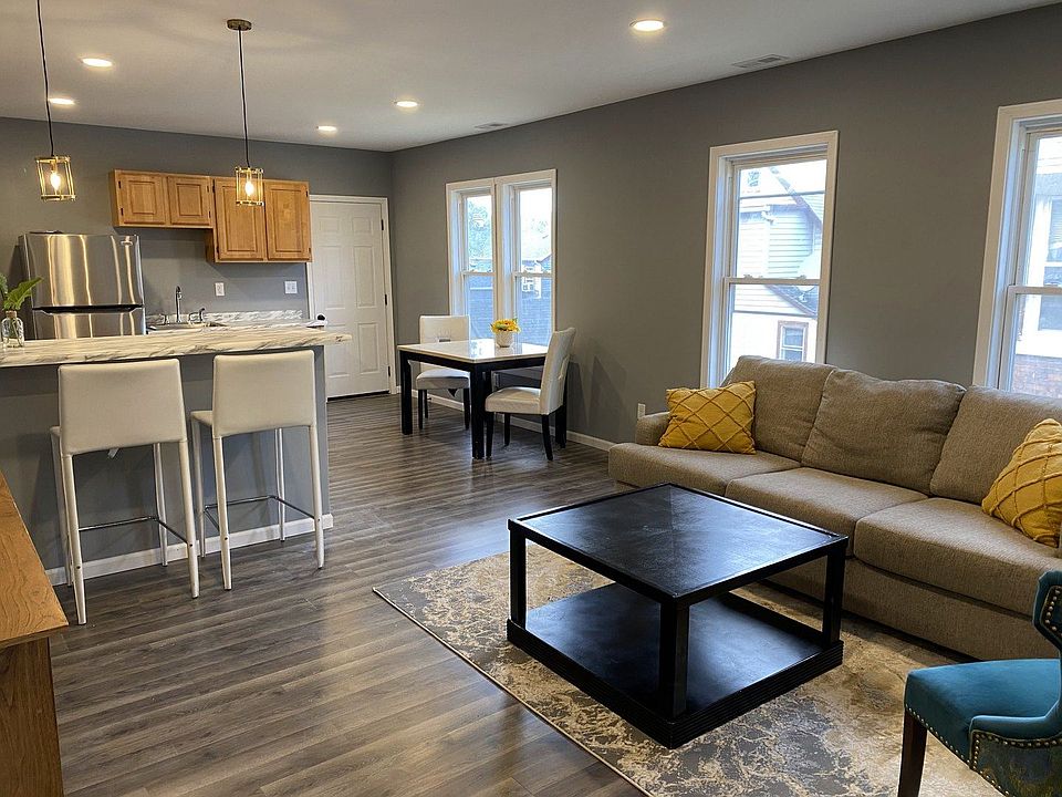 1st image of 713 S 4th St #2