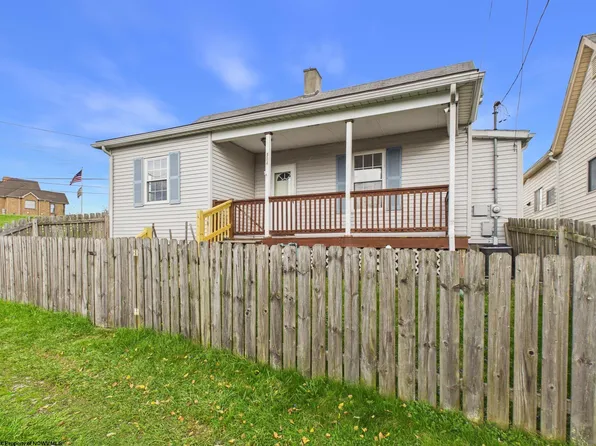 304 Marshall St, Fairmont, WV 26554