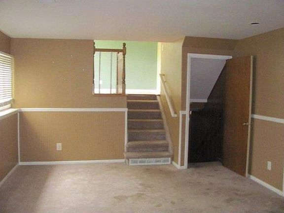 3rd image of 6702 Parkbelt Dr