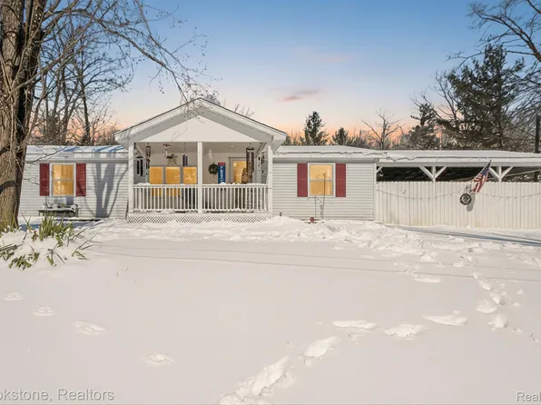12340 Thomas St, Atlanta, MI 49709
