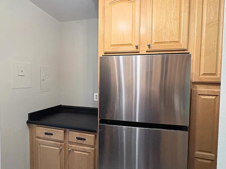 6001 Arlington Blvd — Photo 8