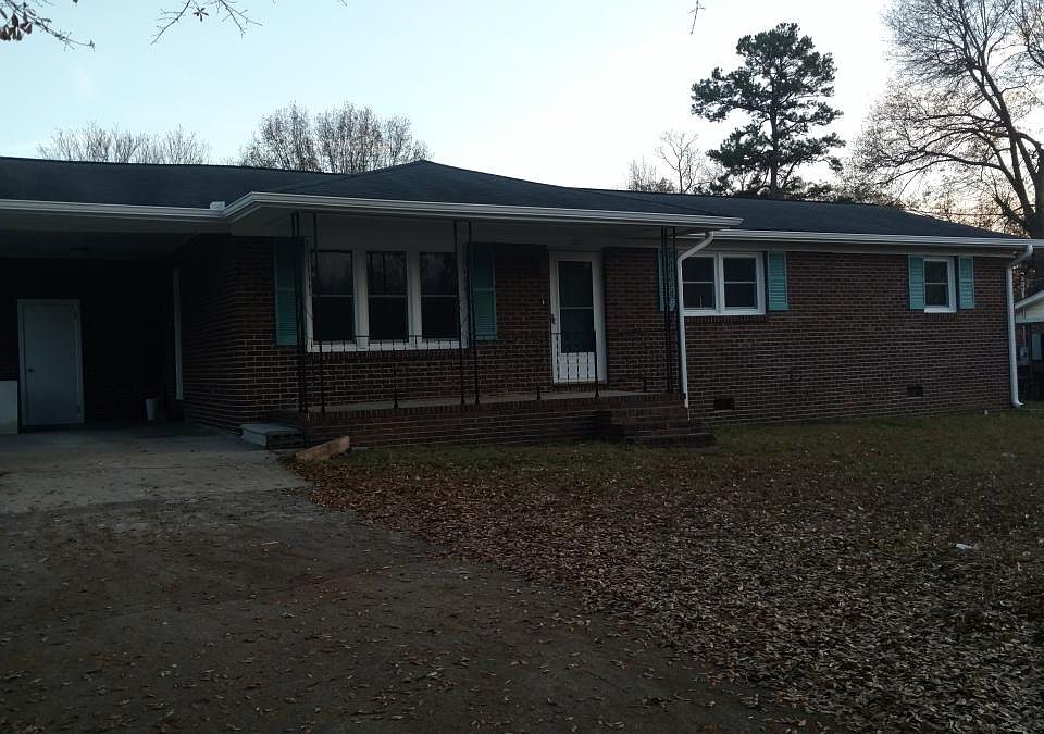 1st image of 221 Lily St