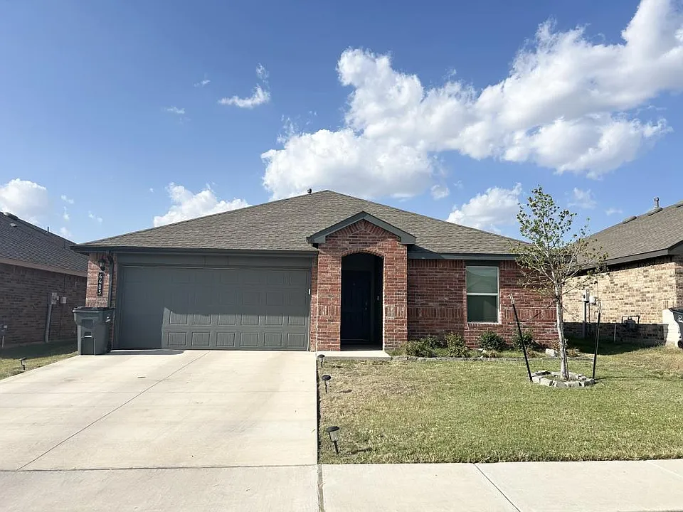 4403 SW Christina Ct