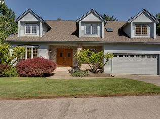 19627 Wildwood Dr, West Linn, OR 97068