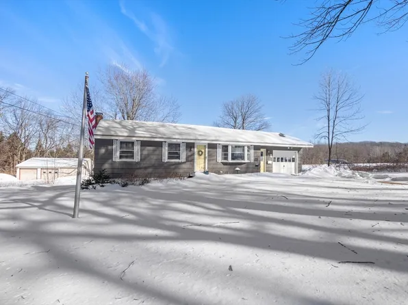 82 Glenwood Rd, Rutland, MA 01543