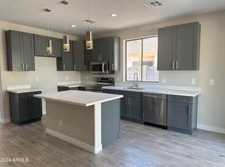 8917 N 65th Dr, Glendale, AZ 85302