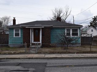 418 Andover St, Lawrence, MA 01843