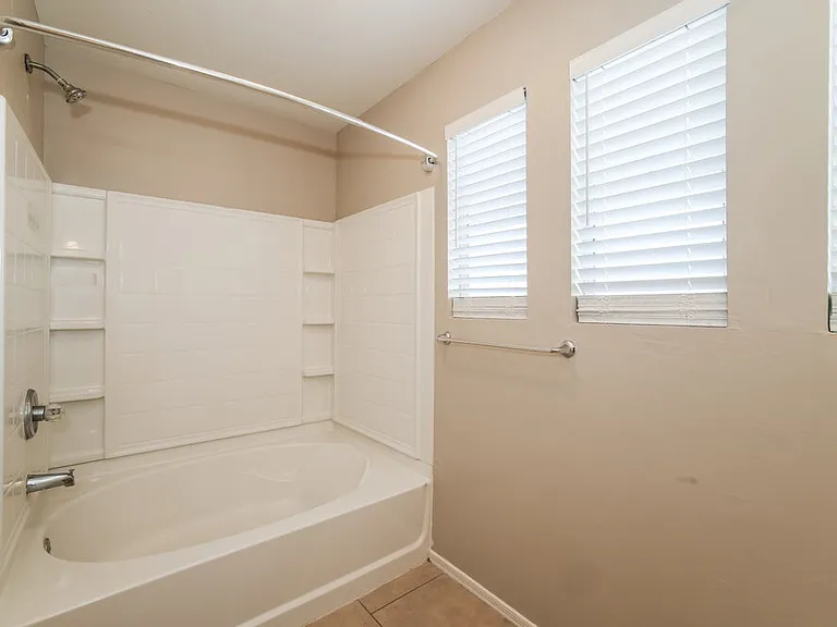 4025 W Park St — Photo 14