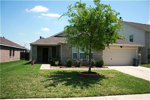 1st image of 7622 Crestbrook Manor Ln