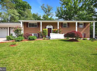2 Sunnyside Ct, Gaithersburg, MD 20877