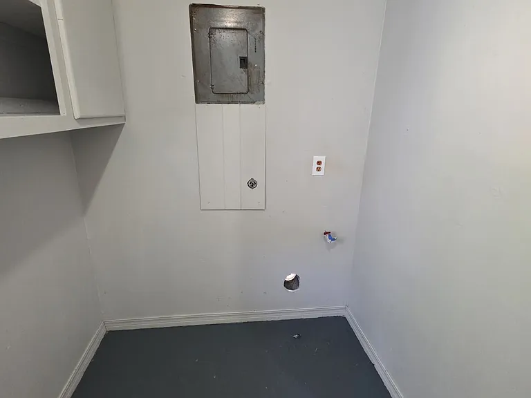 10311 Bellview Dr — Photo 13