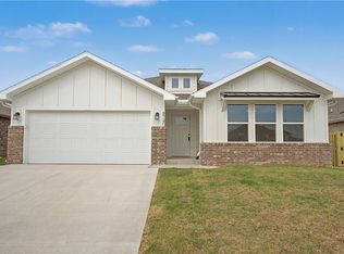 8740 Sunspire Ln, Centerton, AR 72719