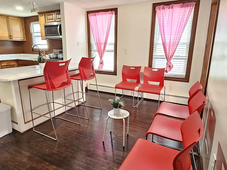 21 Central St #2 — Photo 6
