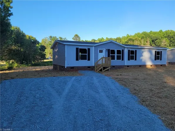 5844 Old 421 Rd, Liberty, NC 27298