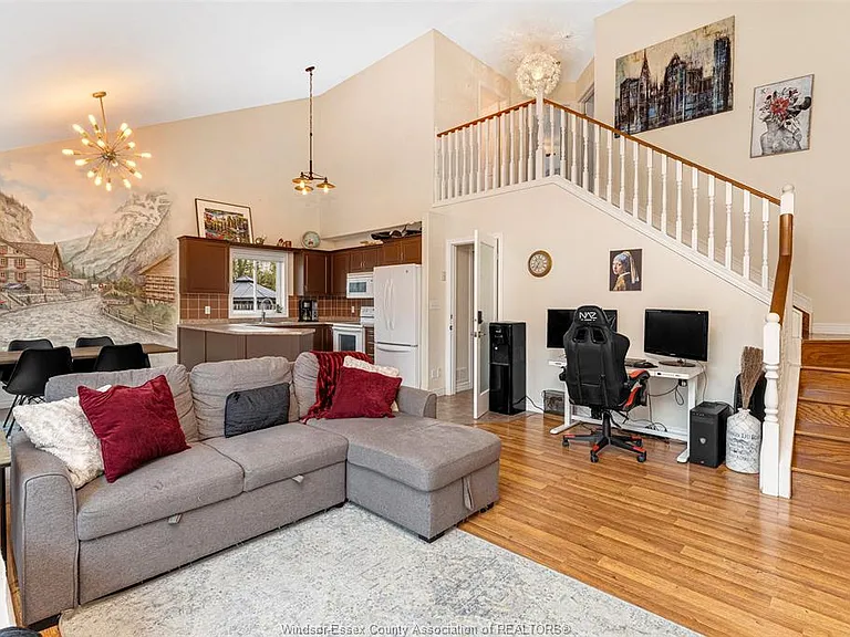 11460 Timber Bay Cres — Photo 10