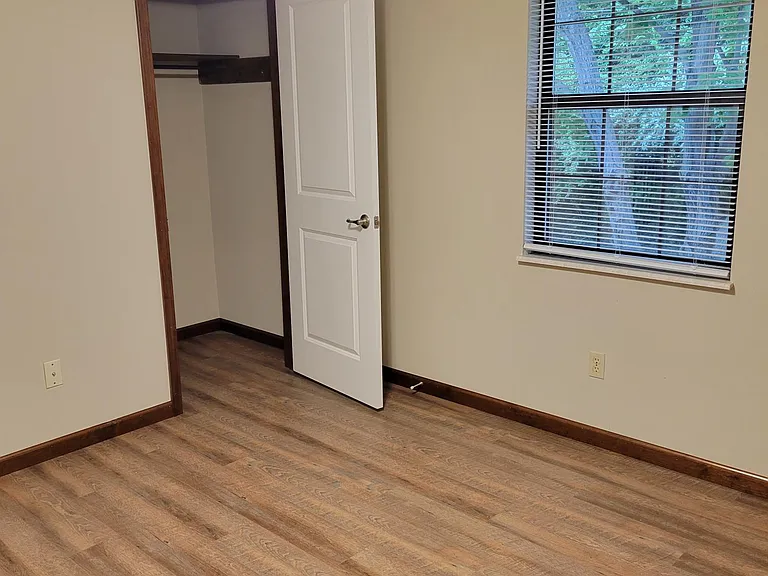 32 Manor Dr #32 — Photo 9