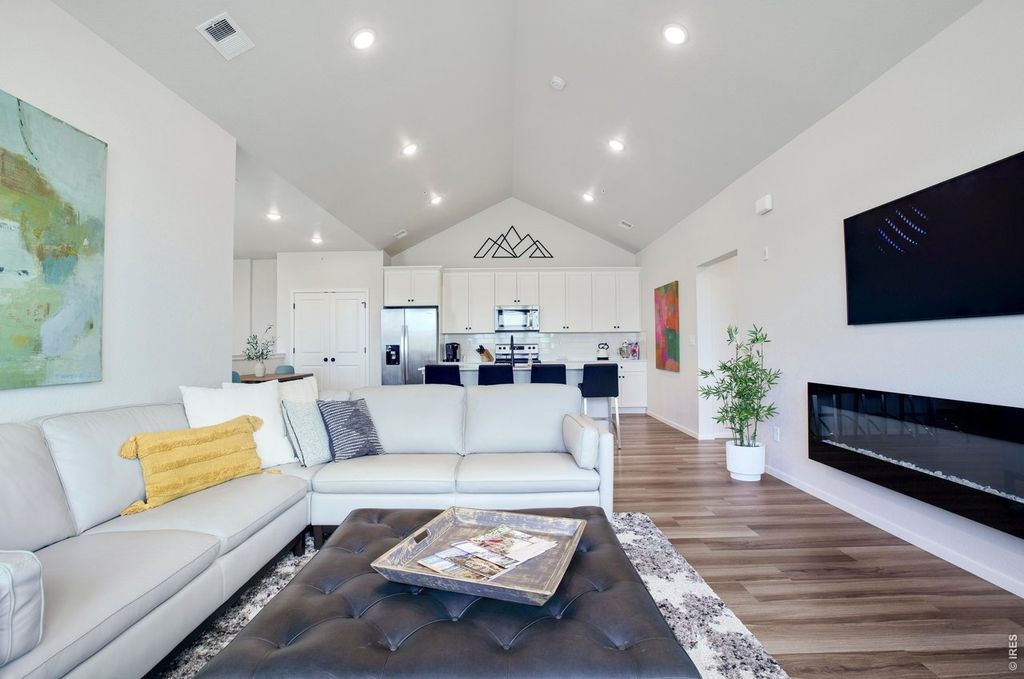 1805 Bounty Dr #6
