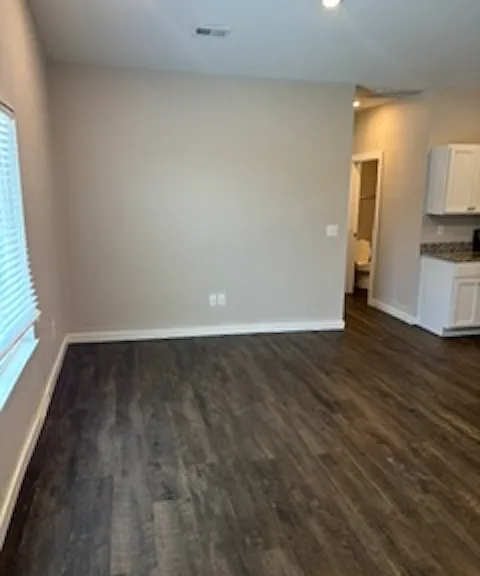 1618 E Olive Ct — Photo 7