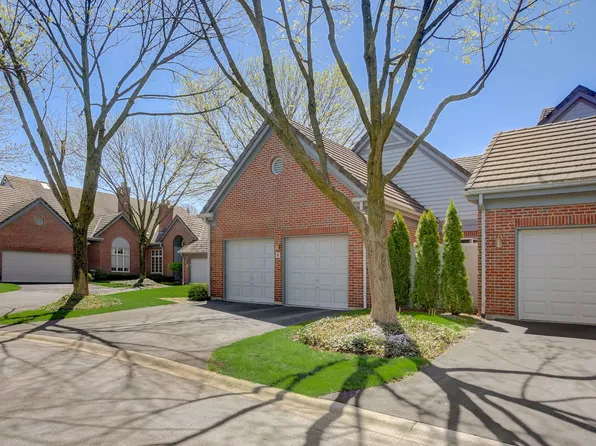 6 Southgate Ct, Burr Ridge, IL 60527