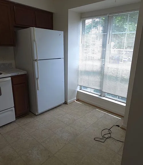 9633 Hastings Dr — Photo 3
