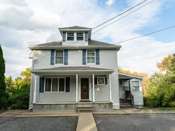 4 Lafrance Dr, Hudson, MA 01749