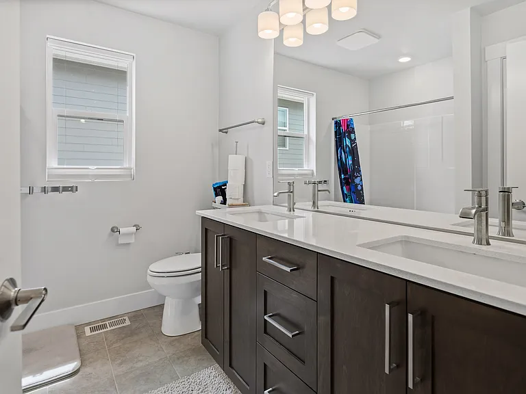14999 NW Evelyn St — Photo 34