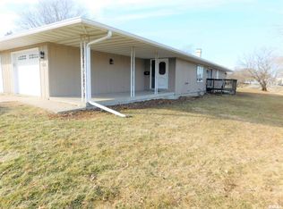 1013 E Jackson St, Morton, IL 61550