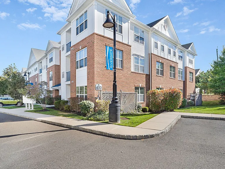 Rivergate Bordentown Waterfront — Photo 15