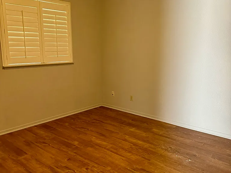 3650 W Beechwood Ave — Photo 10