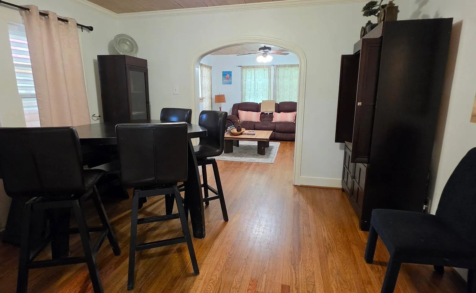 1 bed, 1.0 bath, 1282 sqft, $900 — Photo 4