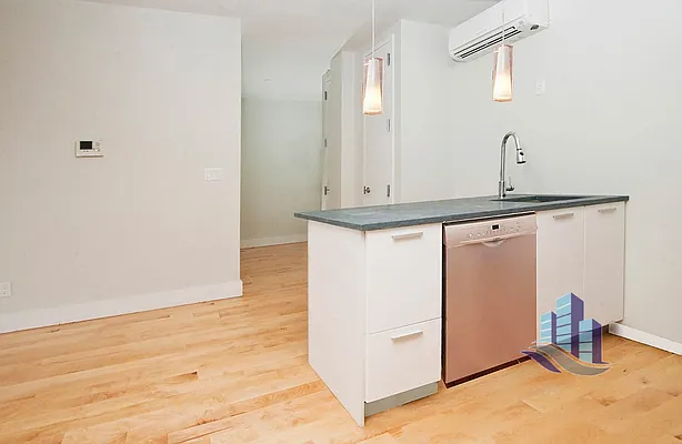 Rented by GTM Property Group  | media 28