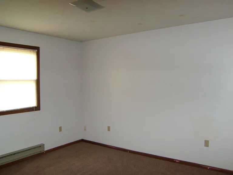 49 1/2 Meadowview Dr — Photo 7