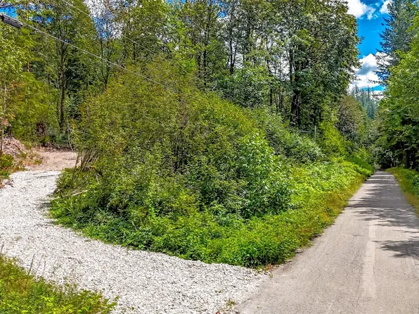 1110 350th Avenue SE, Snoqualmie, WA 98065