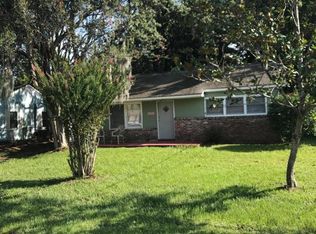 5816 Canterbury Dr, Hanahan, SC 29410