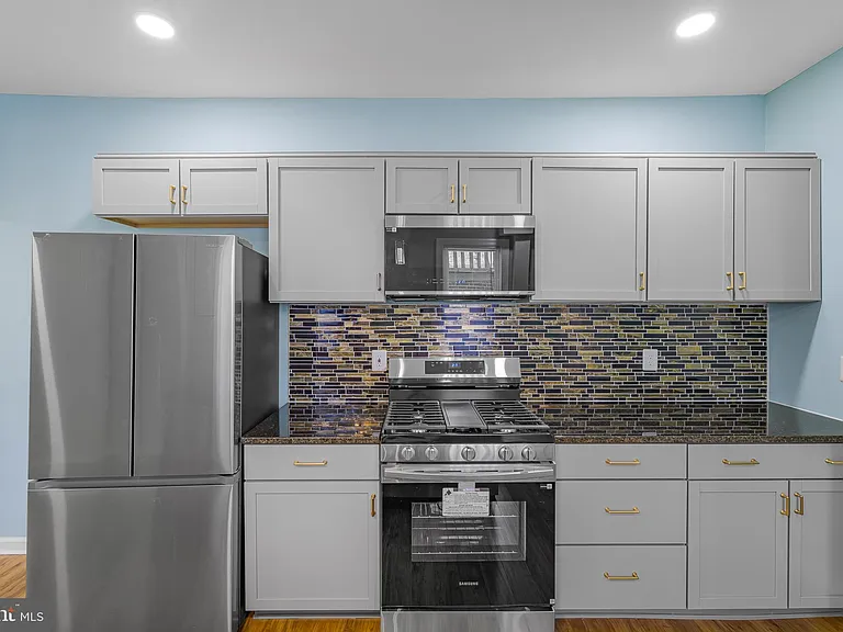 2321 N Tatnall St — Photo 10