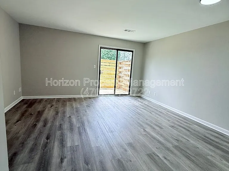 3730 Old Flowery Branch Rd #J5 — Photo 5