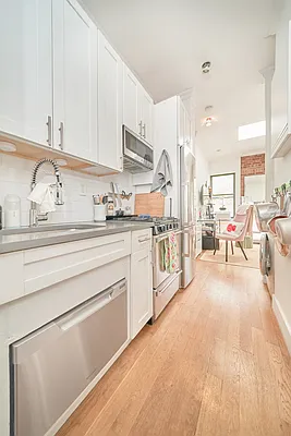 Rented by Living New York | media 6