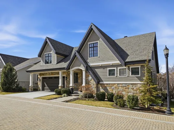 8142 S Newbury Grove Ln, Cottonwood Heights, UT 84093