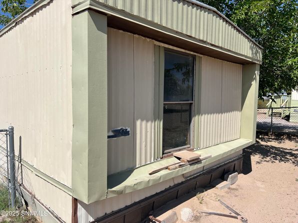 las-cruces-new-mexico-2062632538 picture