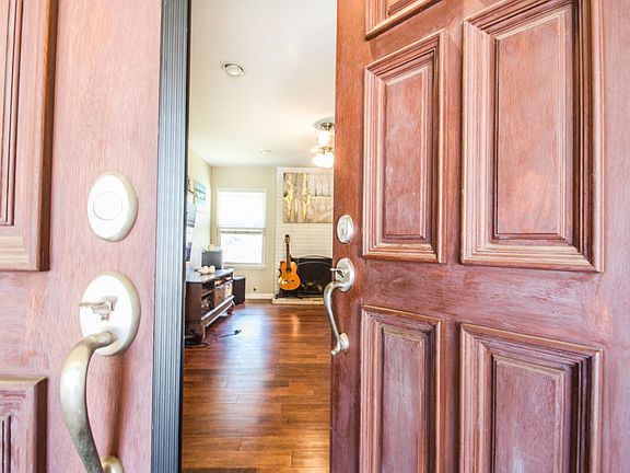 5th image of 1259 Beechwood St