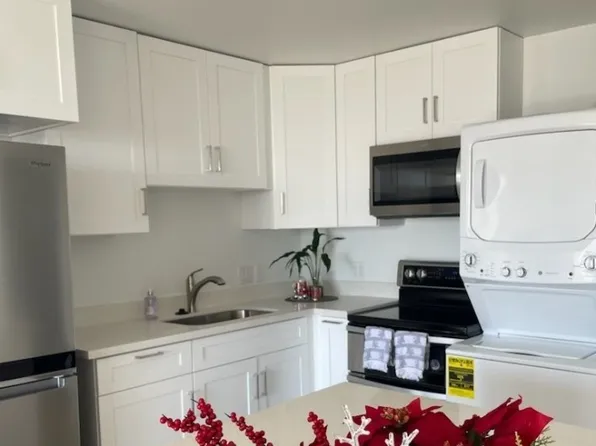 670 Prospect St APT 602, Honolulu, HI 96813
