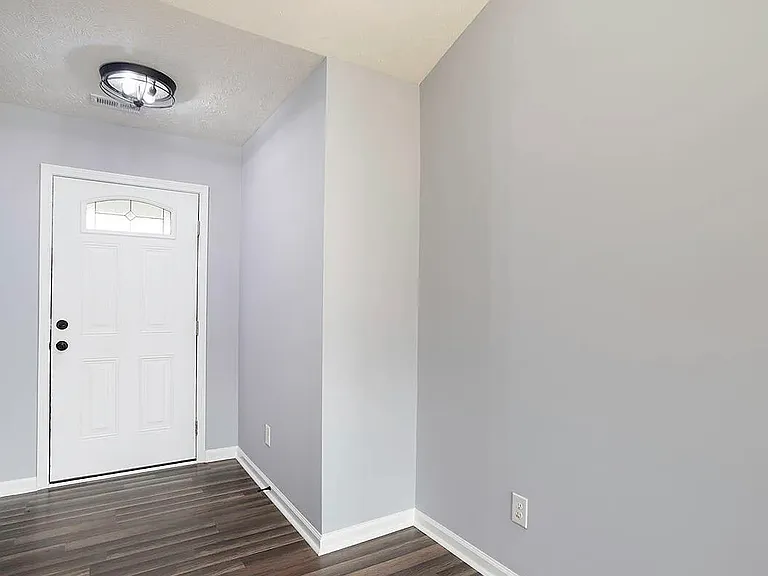 2549 Hunting Bow Dr — Photo 3