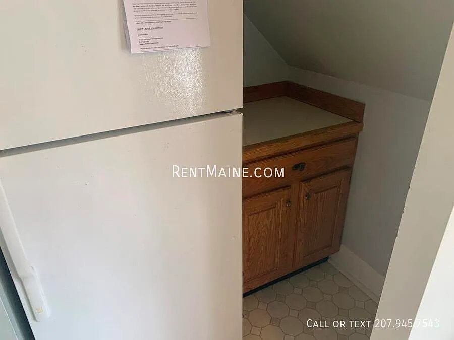 1 bed, $1,050 — Photo 4