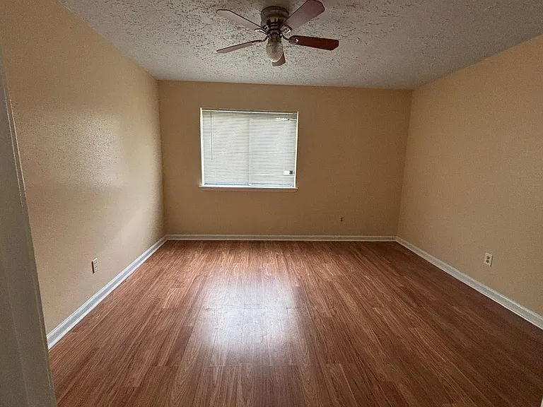 8319 Wind Veil Dr — Photo 40