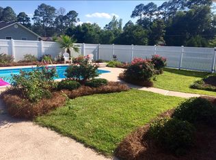 107 Magnolia St, Baxley, GA 31513