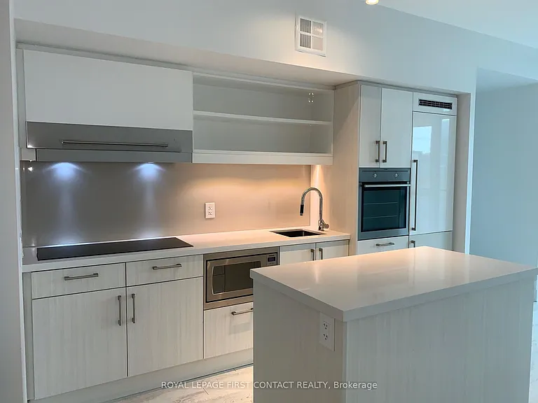 39 Sherbourne St #901 — Photo 13
