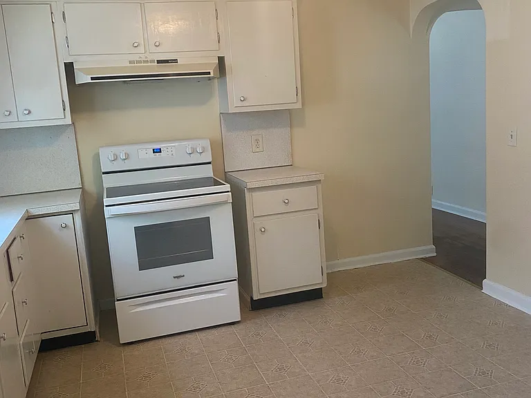 414 Poplar St — Photo 5