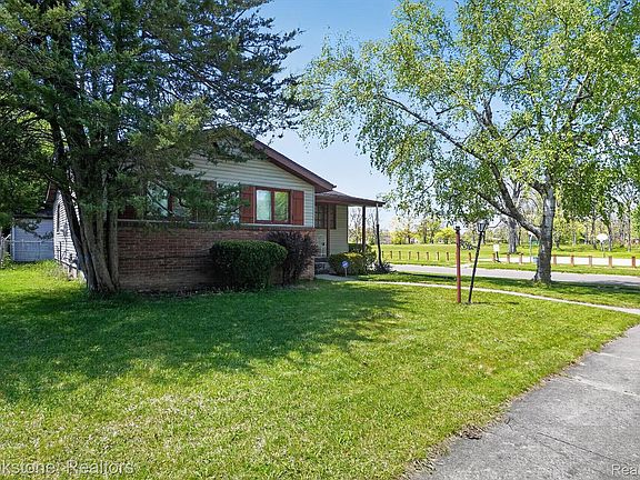2nd image of 3921 Kellar Ave