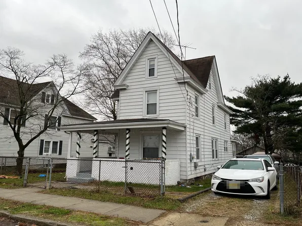46 Roosevelt St, Paulsboro, NJ 08066