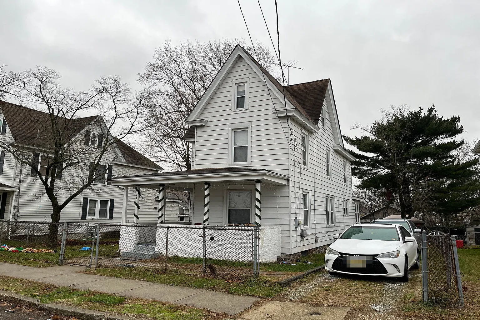 46 Roosevelt St photo 1